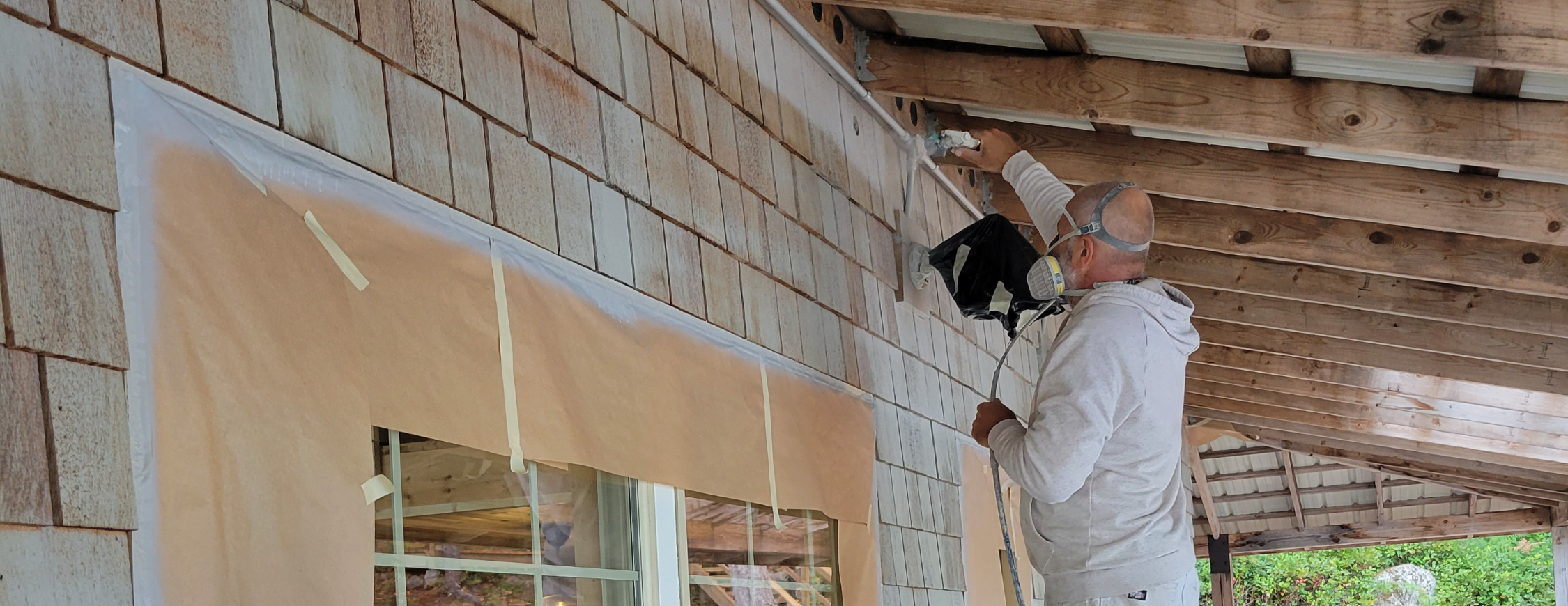 Exterior house painting hero image
